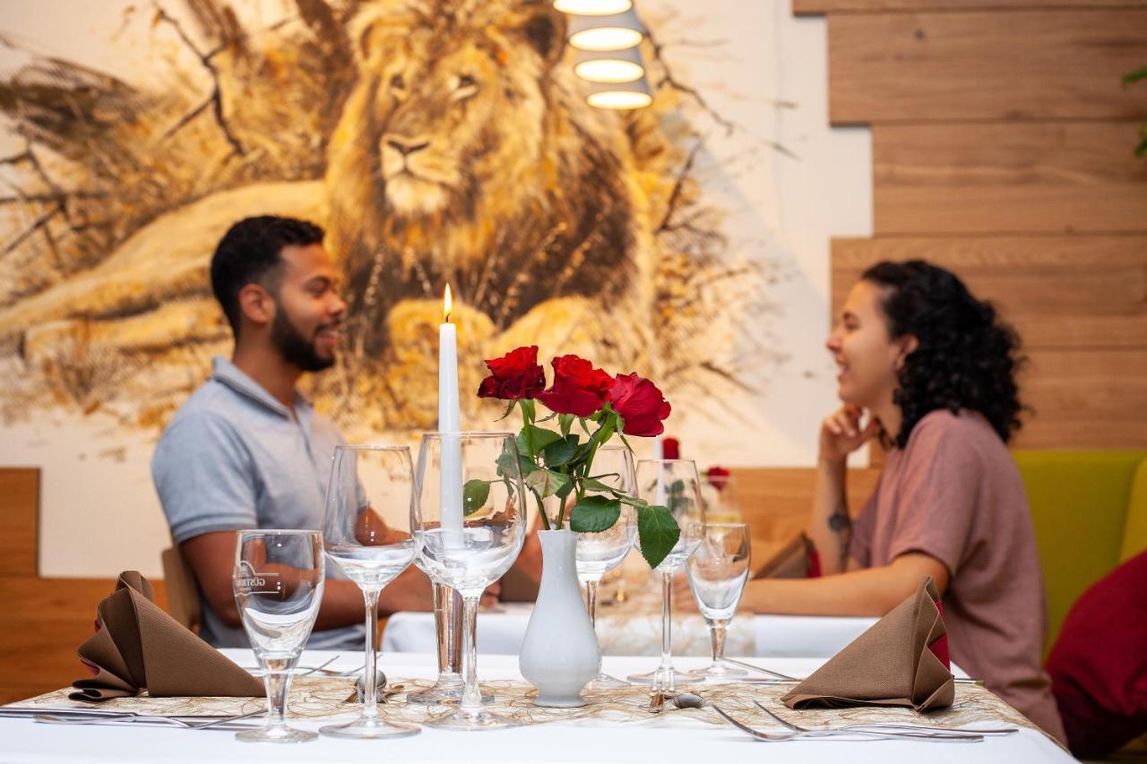 Seehotel Zum Loewen Strasen 외부 사진