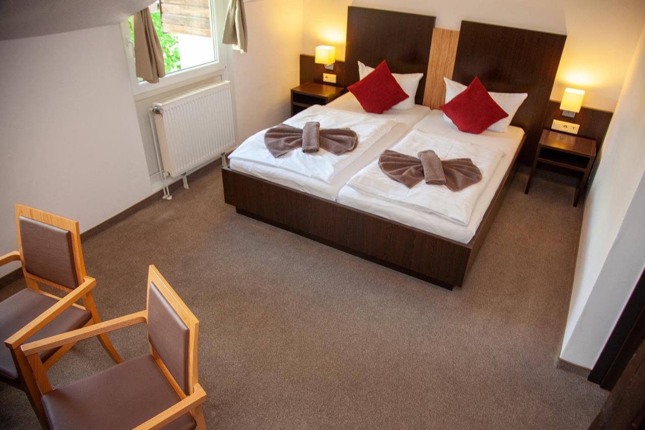 Seehotel Zum Loewen Strasen 외부 사진