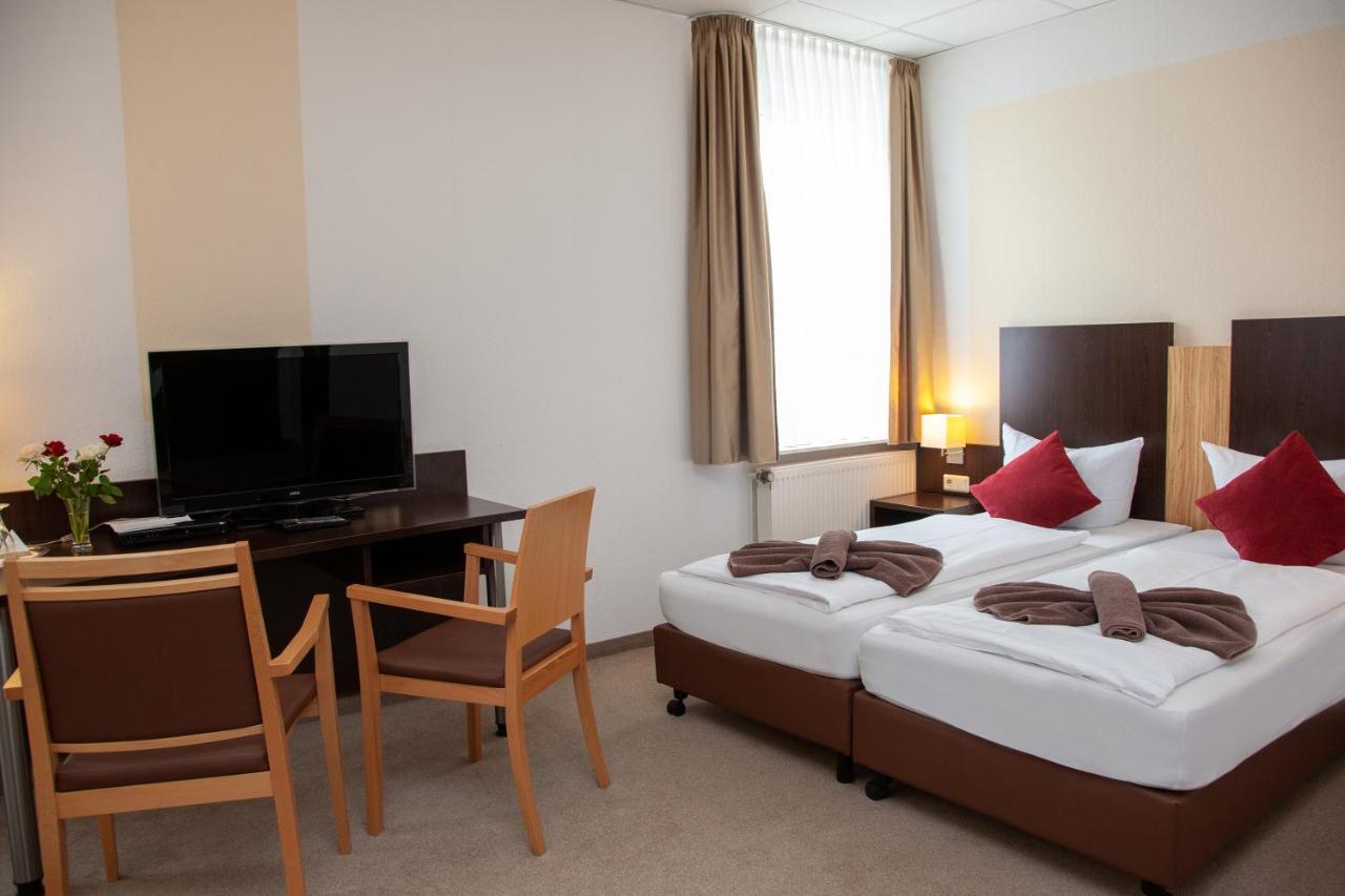 Seehotel Zum Loewen Strasen 외부 사진