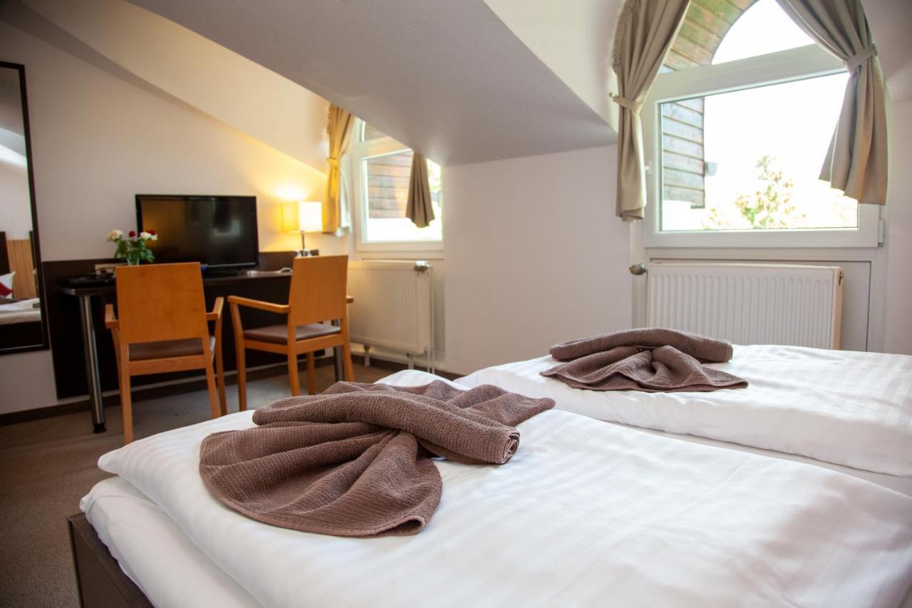 Seehotel Zum Loewen Strasen 외부 사진